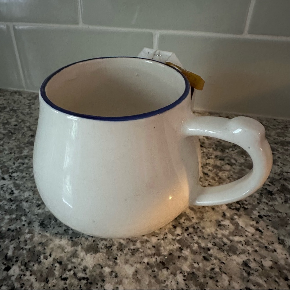 Tea Mug with Tea Bag Holder - Picture 4 of 6